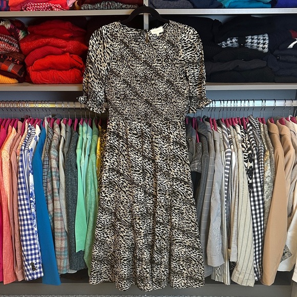 Melloday brown/tan/black leopard print short sleeve smocked midi dress size S - Picture 1 of 3